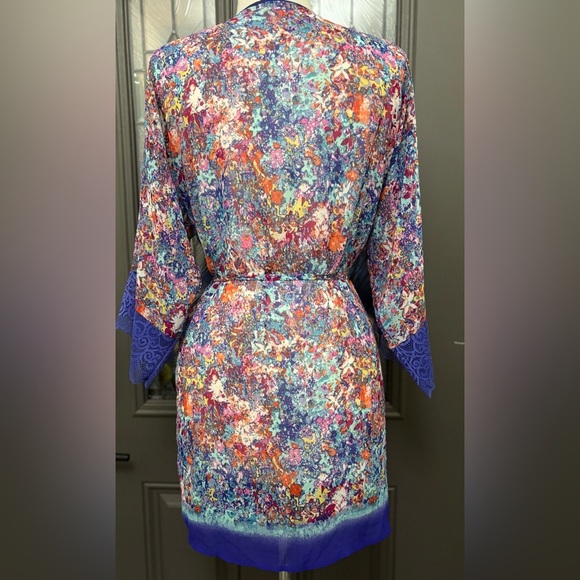 In Bloom Colorful Lace Trim Wrap Robe - Picture 5 of 11